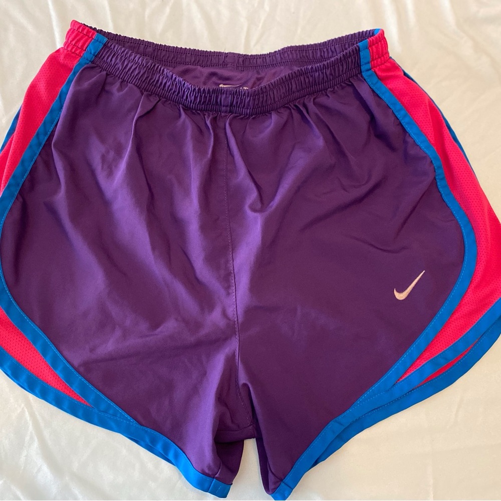 NIKE DriFit Shorts women